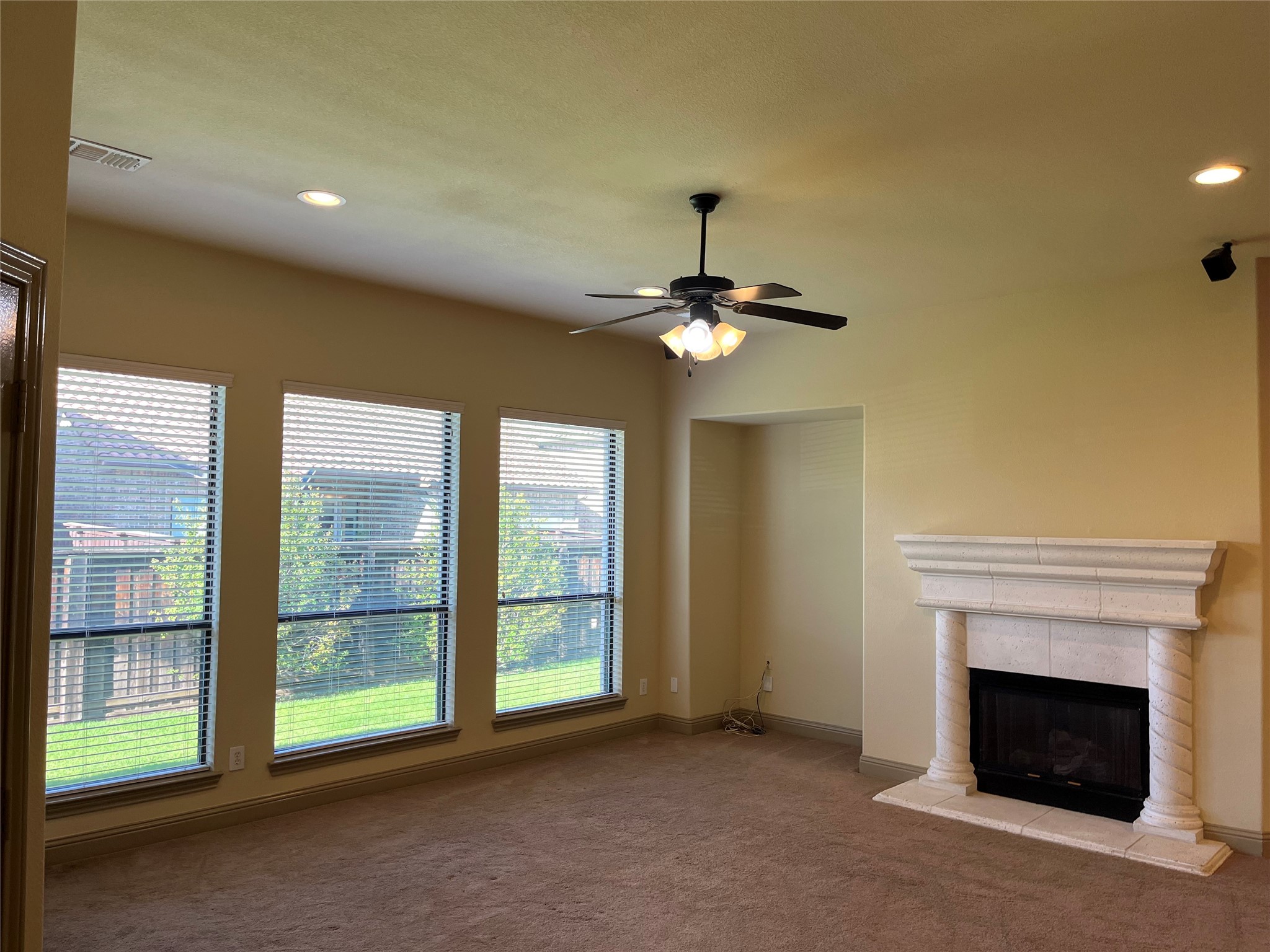 830 La Cima Irving TX 75039