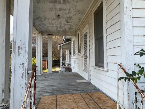 1303 W 3rd Avenue Corsicana TX 75110