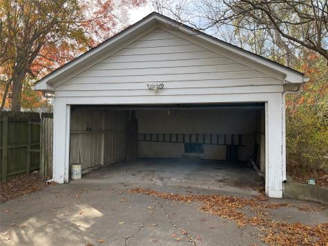 1303 W 3rd Avenue Corsicana TX 75110
