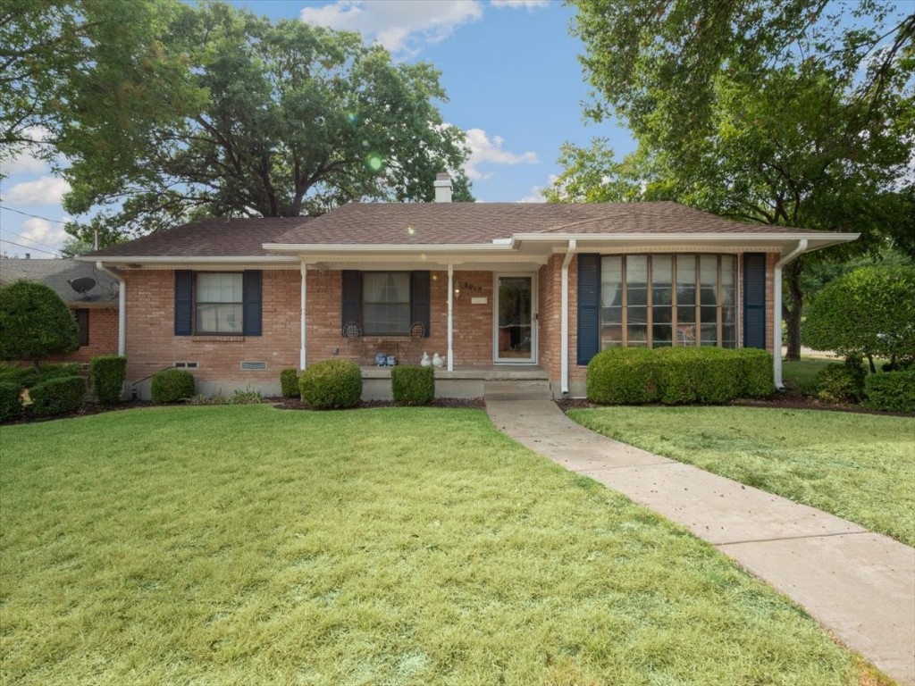 2012 Clarksdale Place Dallas TX 75228