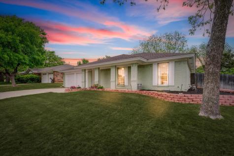 404 Cannon Drive Hurst TX 76054