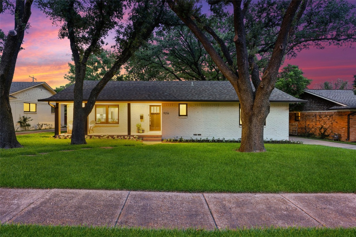 9216 Northpoint Drive Dallas TX 75238
