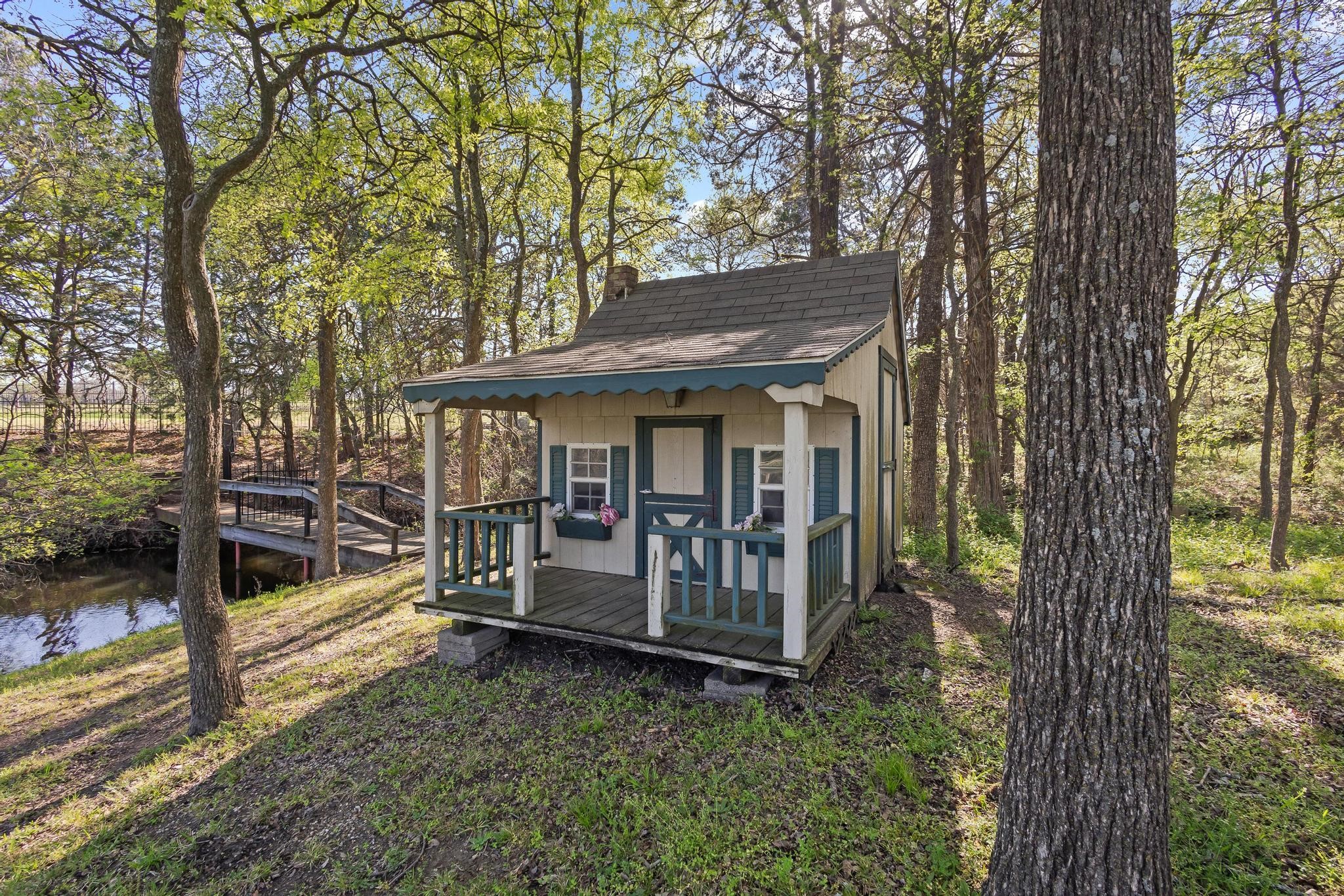 59 College Creek Drive Denison TX 75020