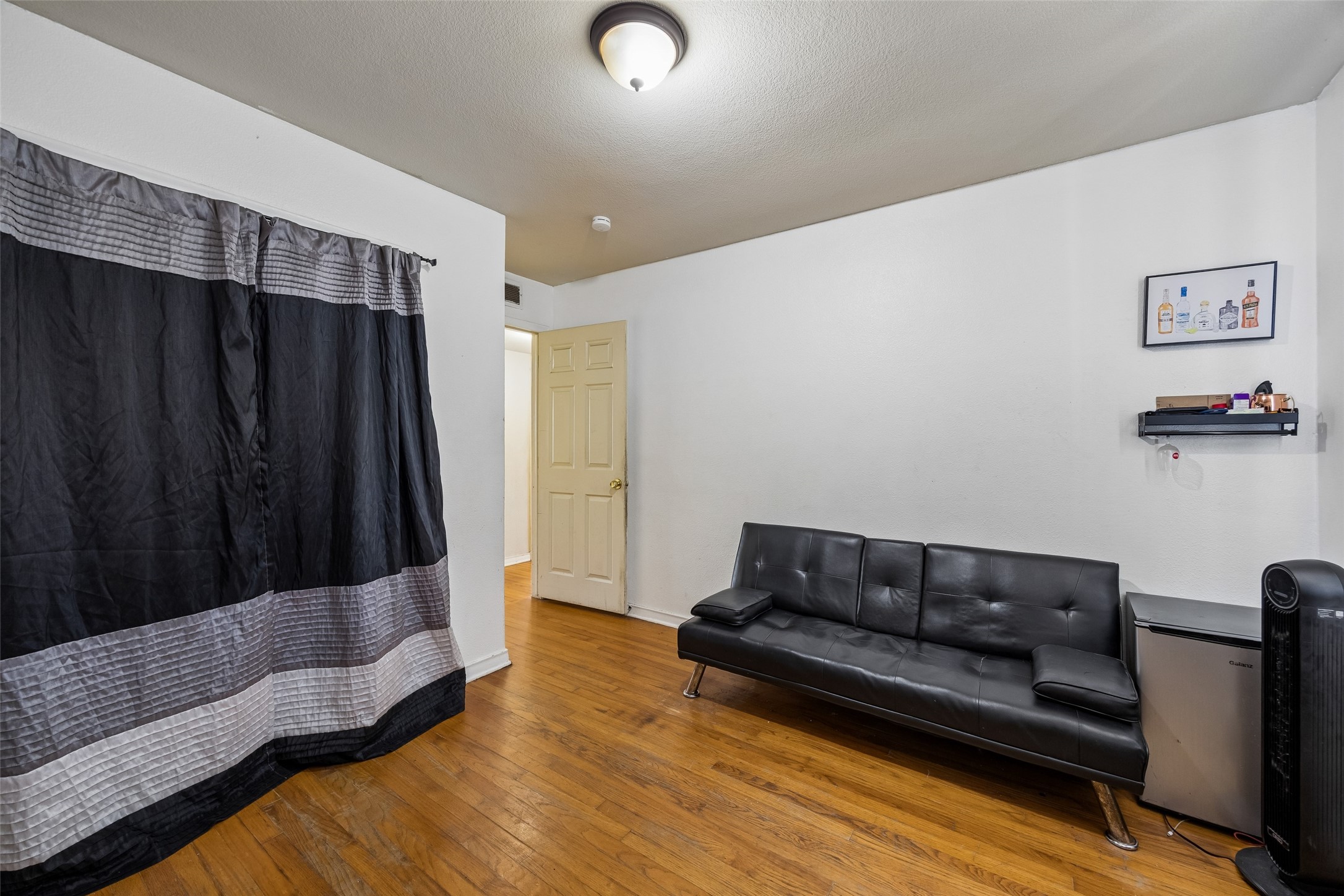 132 W Kenwood Drive Garland TX 75041