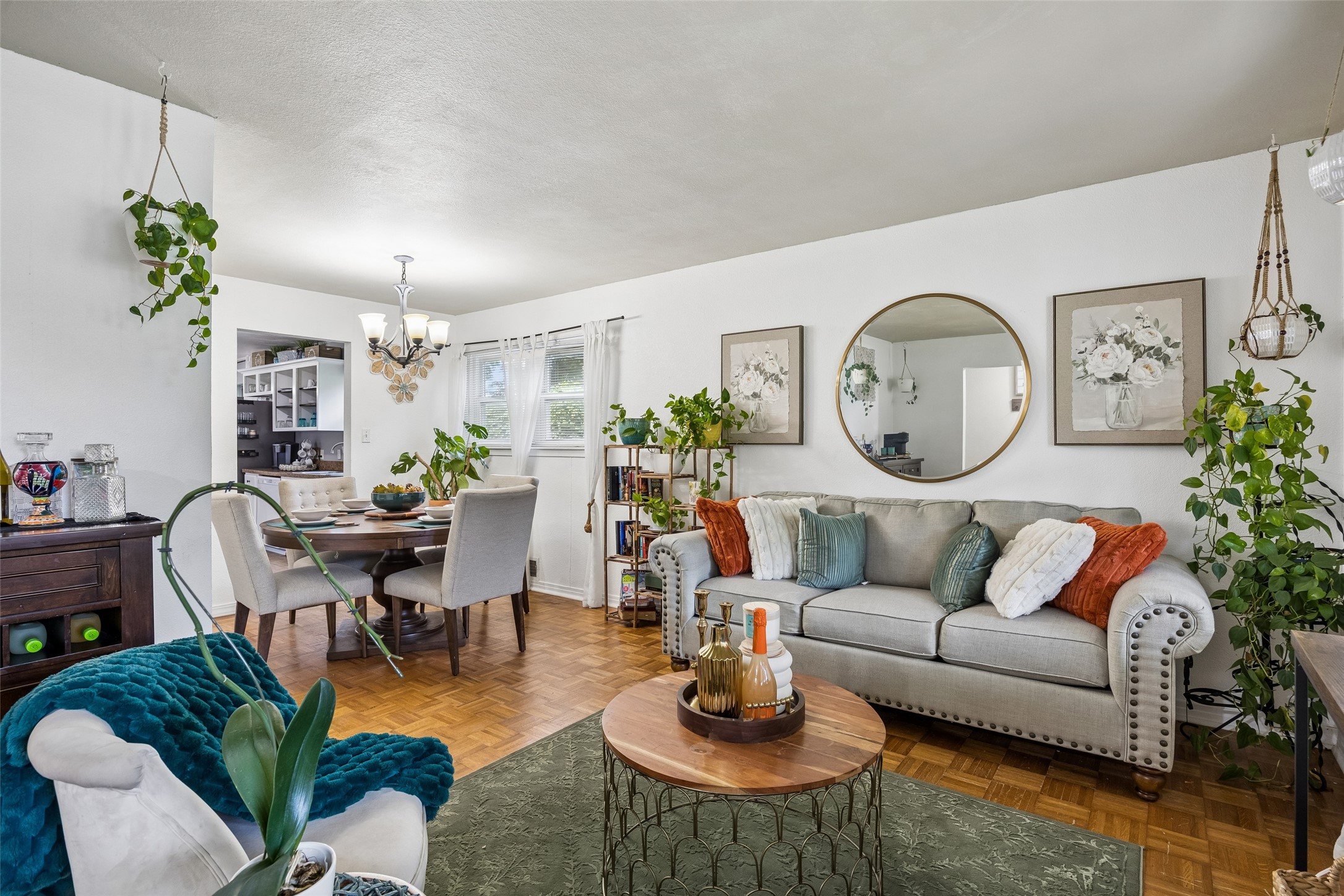 132 W Kenwood Drive Garland TX 75041