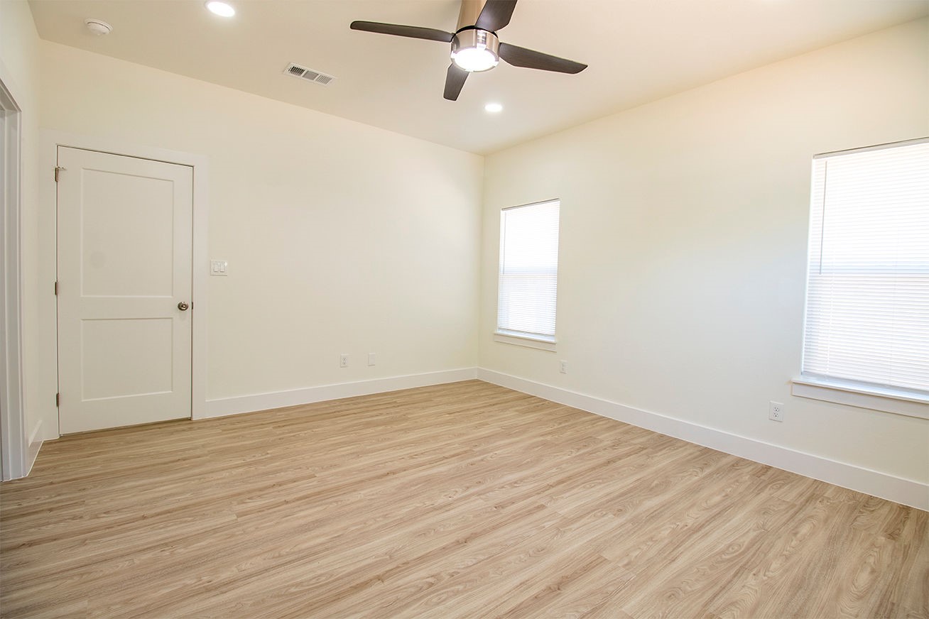 525 N Washington Street Grand Saline TX 75140