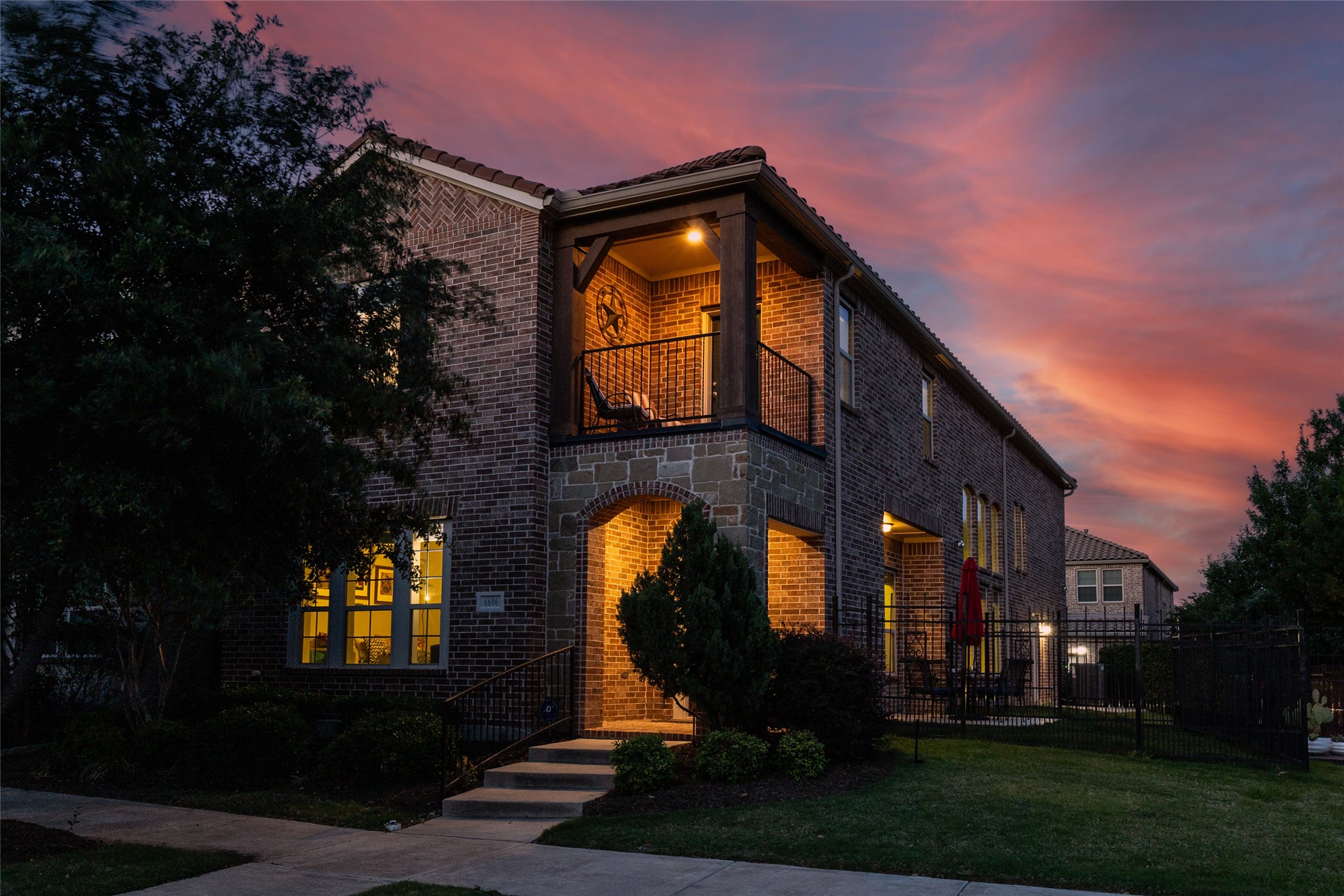 6606 Deleon Street Irving TX 75039