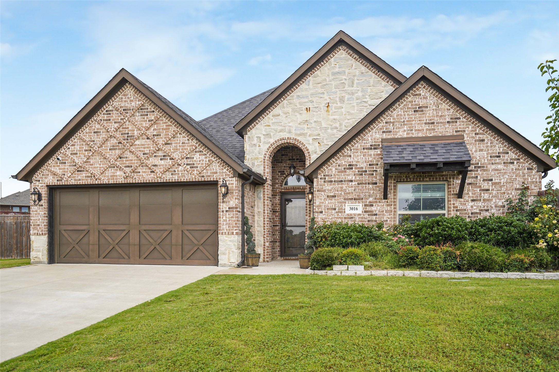 3016 Ridgemont Court Weatherford TX 76086