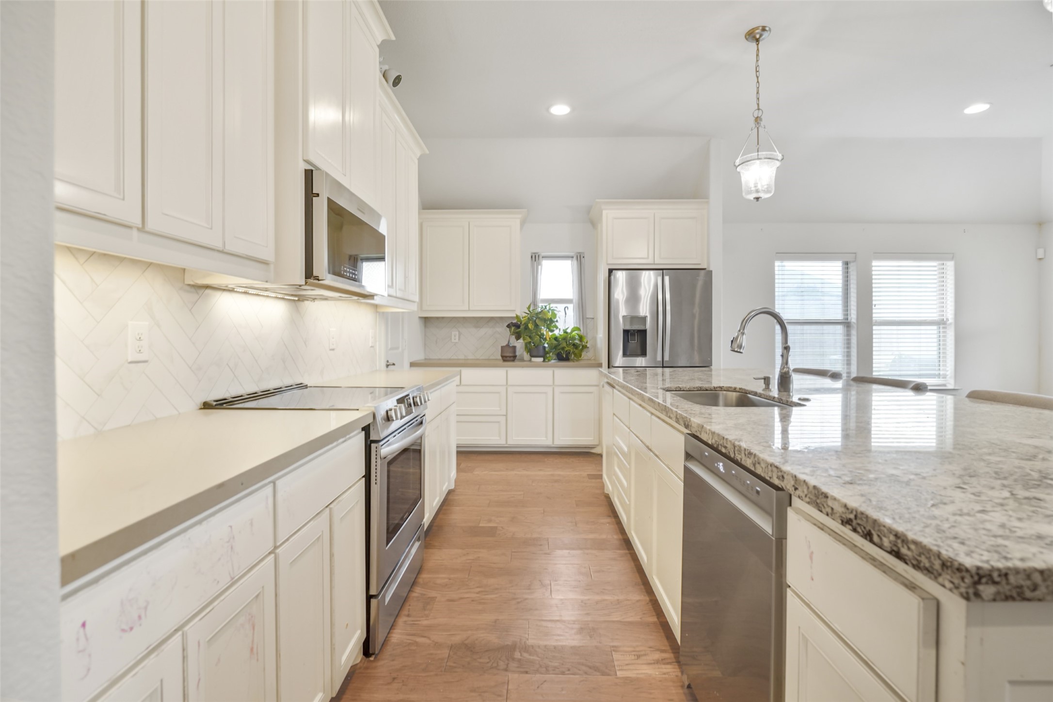 3016 Ridgemont Court Weatherford TX 76086