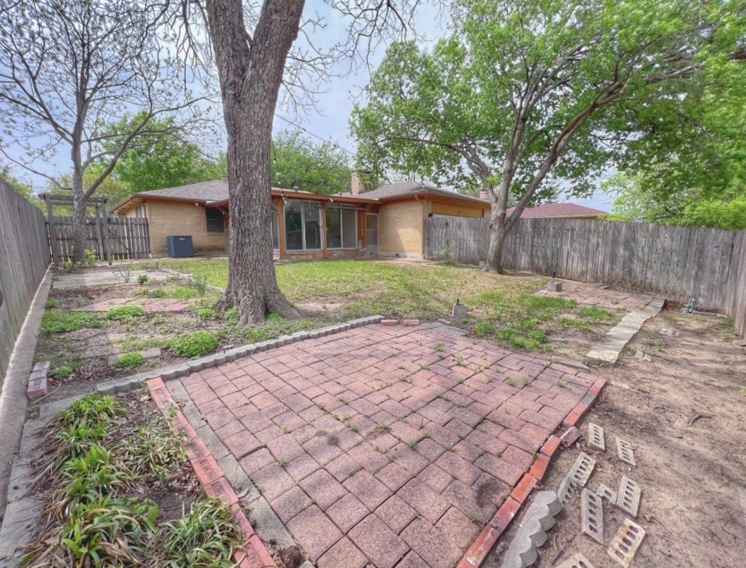 2235 Babalos Lane Dallas TX 75228