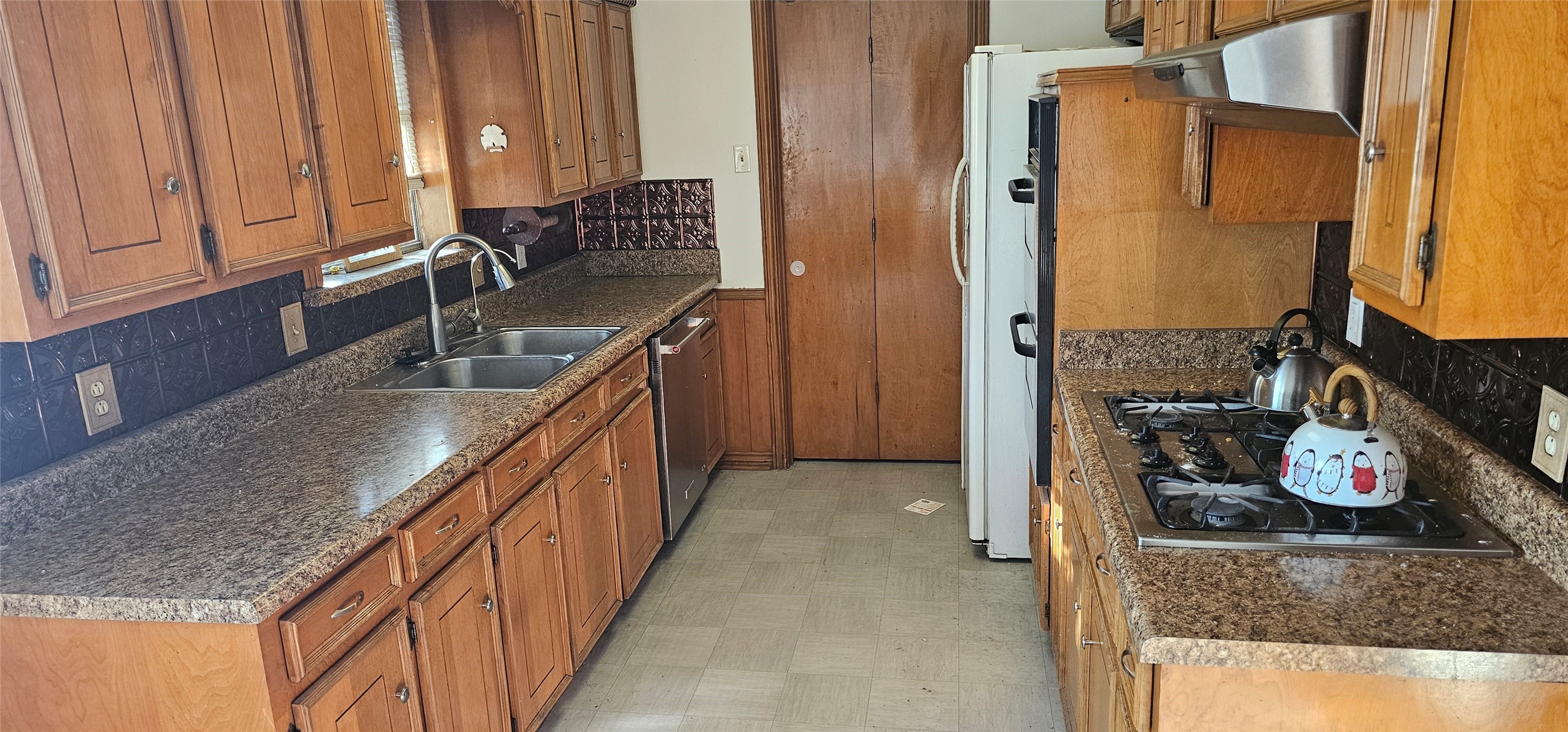 2235 Babalos Lane Dallas TX 75228