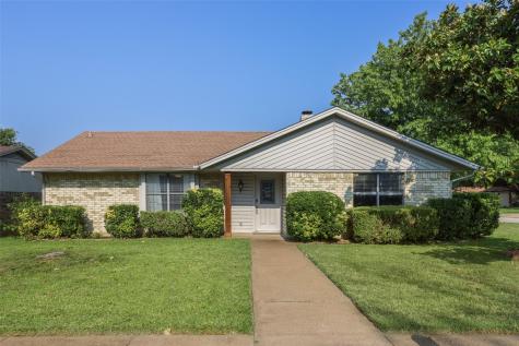 800 Lottie Lane Saginaw TX 76179