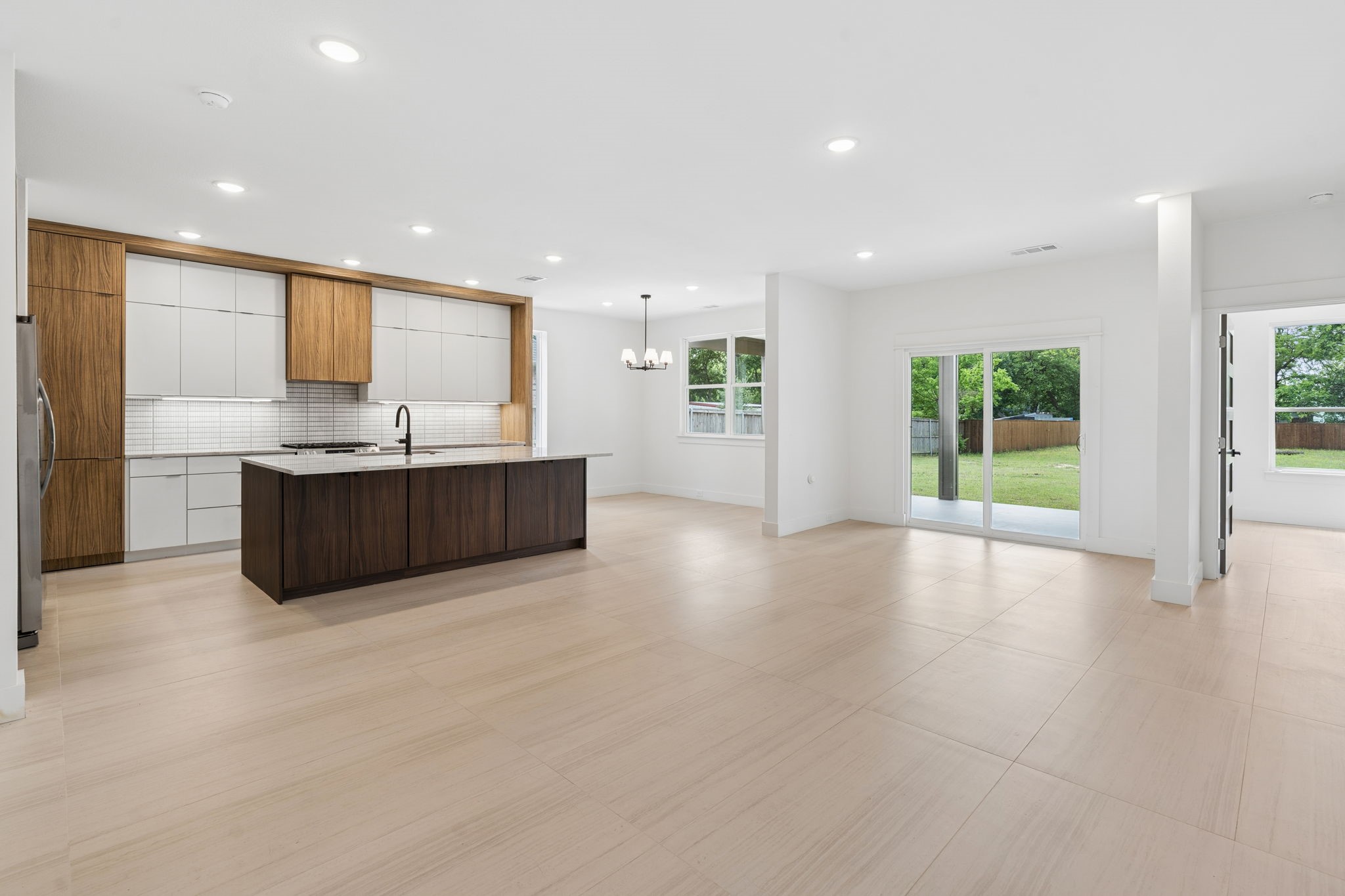 416 S Elm Street Sherman TX 75090