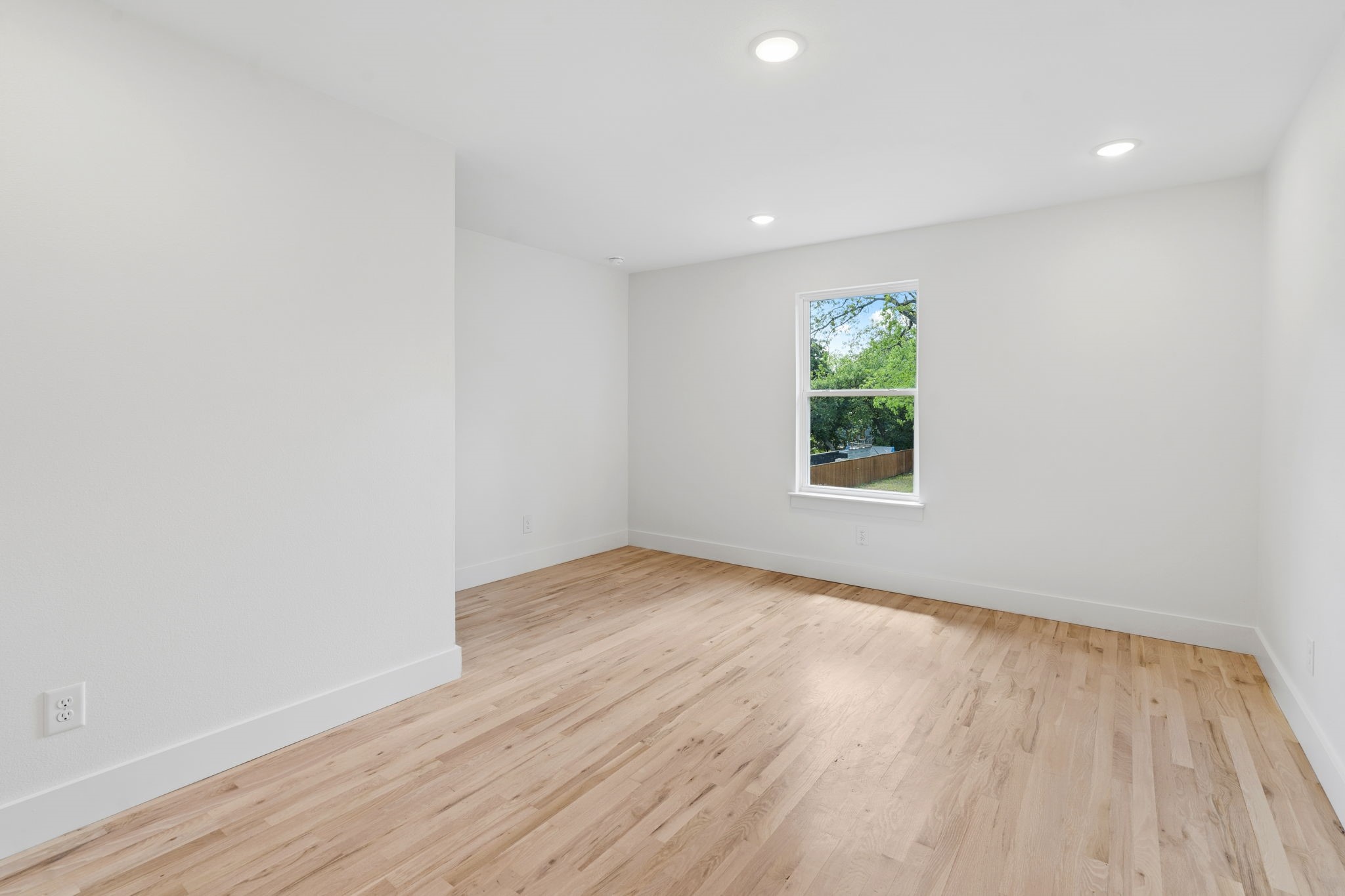 416 S Elm Street Sherman TX 75090