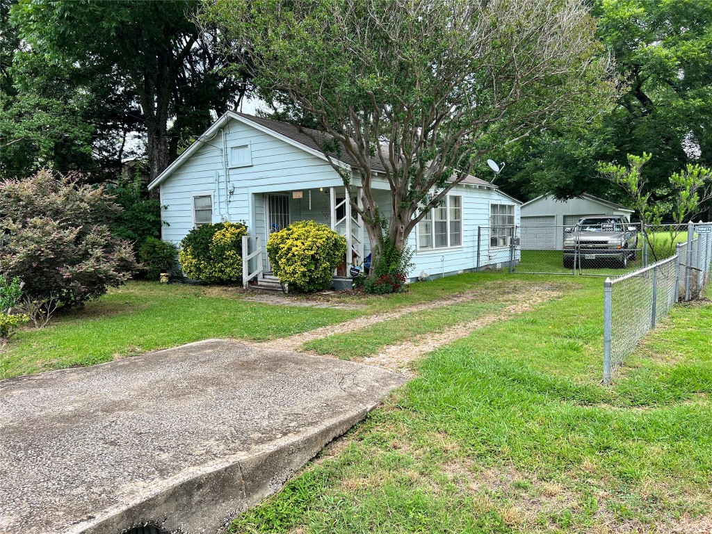 1106 S Peachtree Road Mesquite TX 75149