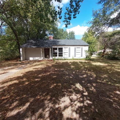 2131 Hubbard Street Paris TX 75460