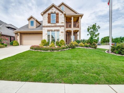 828 Monticello Drive Burleson TX 76028