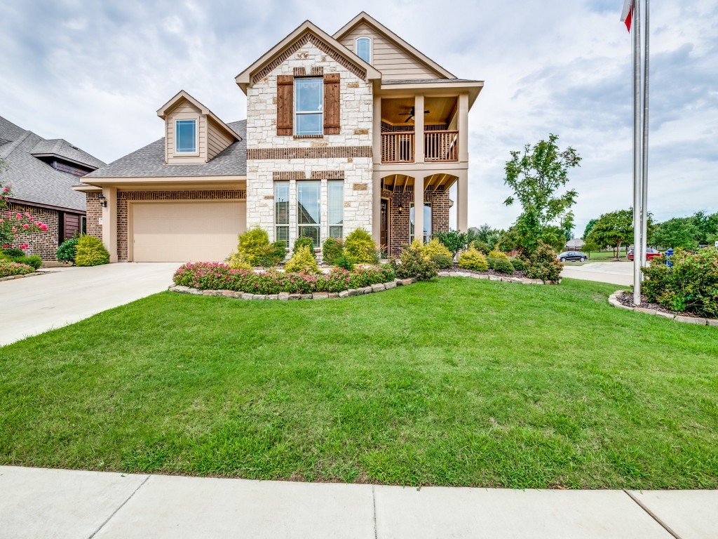 828 Monticello Drive Burleson TX 76028