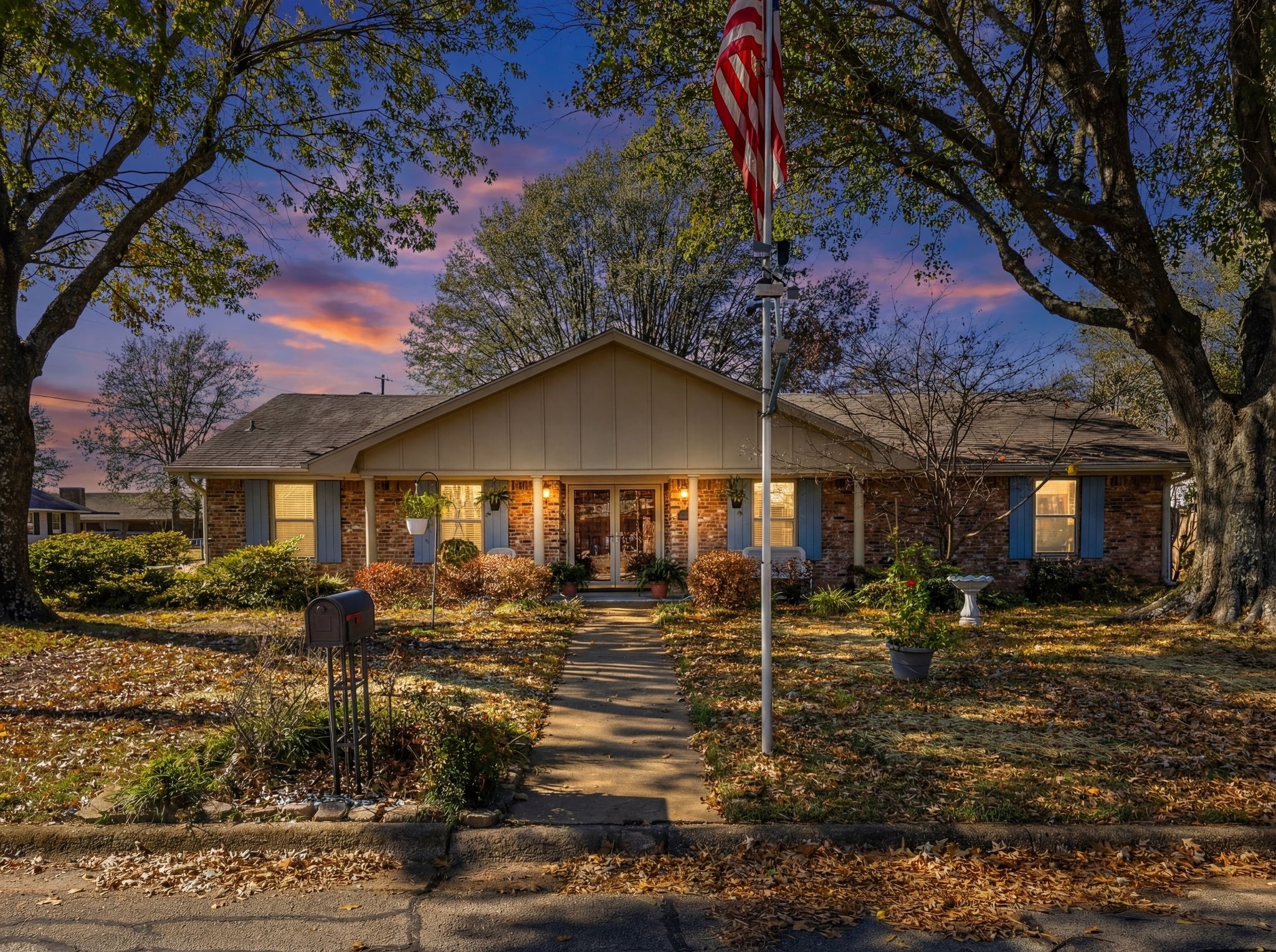 1115 36th Street NE Paris TX 75462