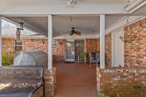 1115 36th Street NE Paris TX 75462
