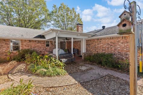 1115 36th Street NE Paris TX 75462