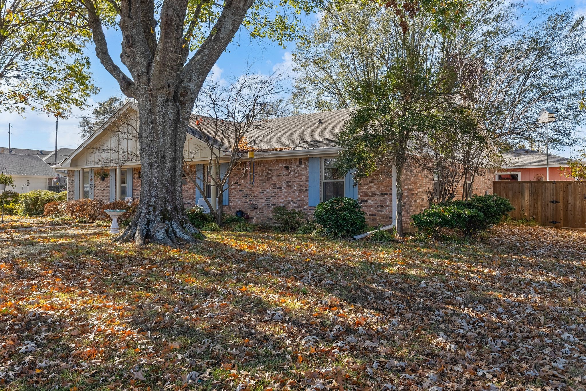1115 36th Street NE Paris TX 75462
