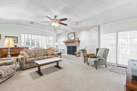 1115 36th Street NE Paris TX 75462