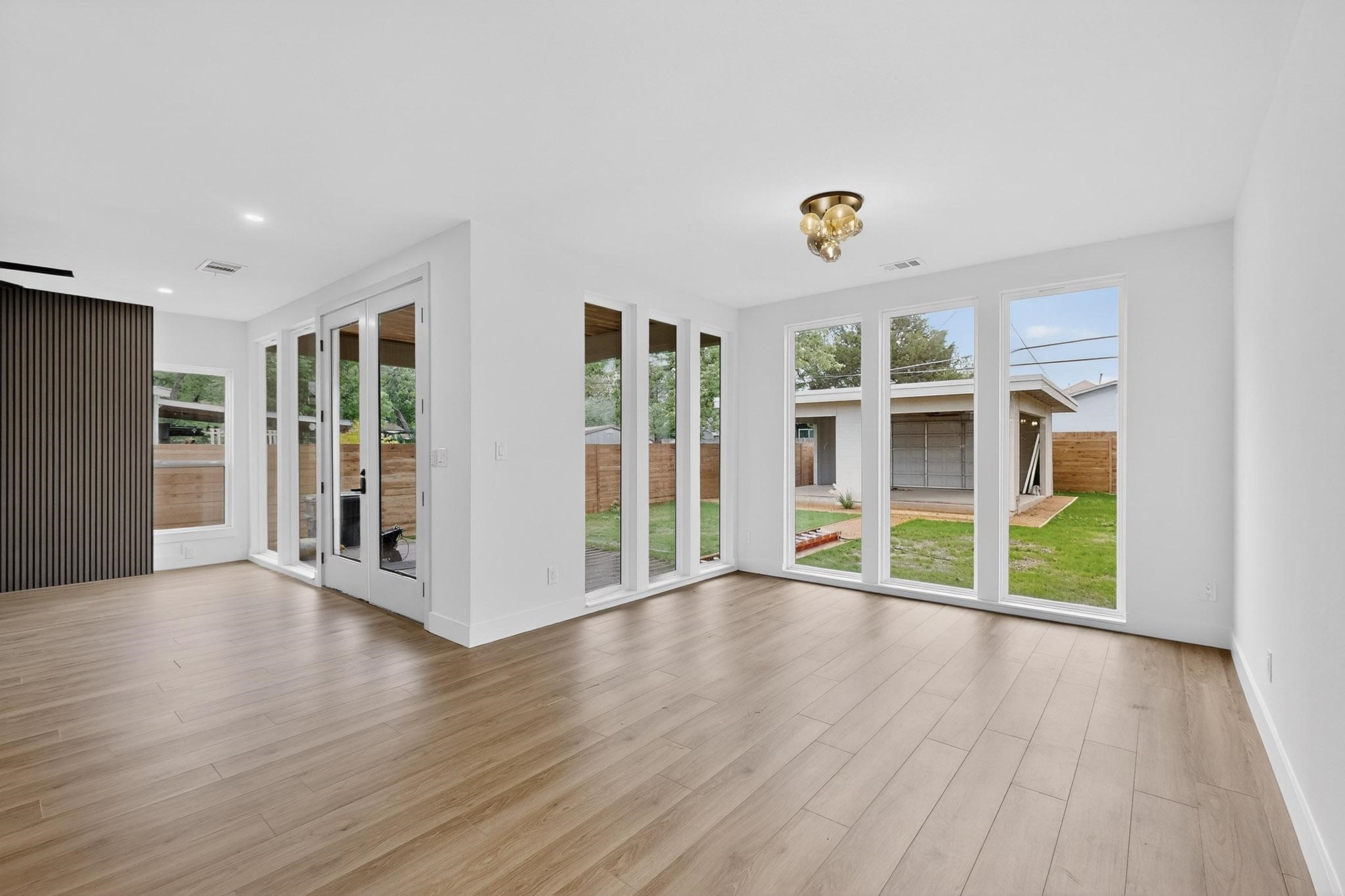 514 S Marlborough Avenue Dallas TX 75208
