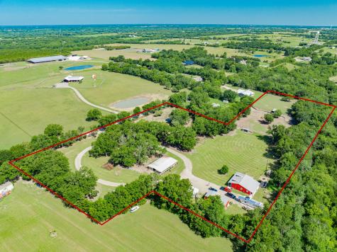 1047 County Road 5025 Leonard TX 75452