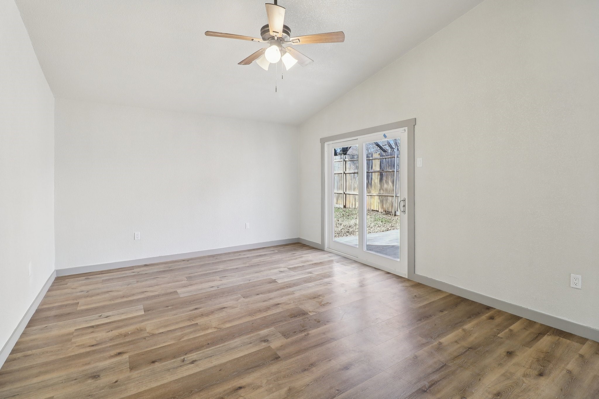 5502 Safari Trail Arlington TX 76018