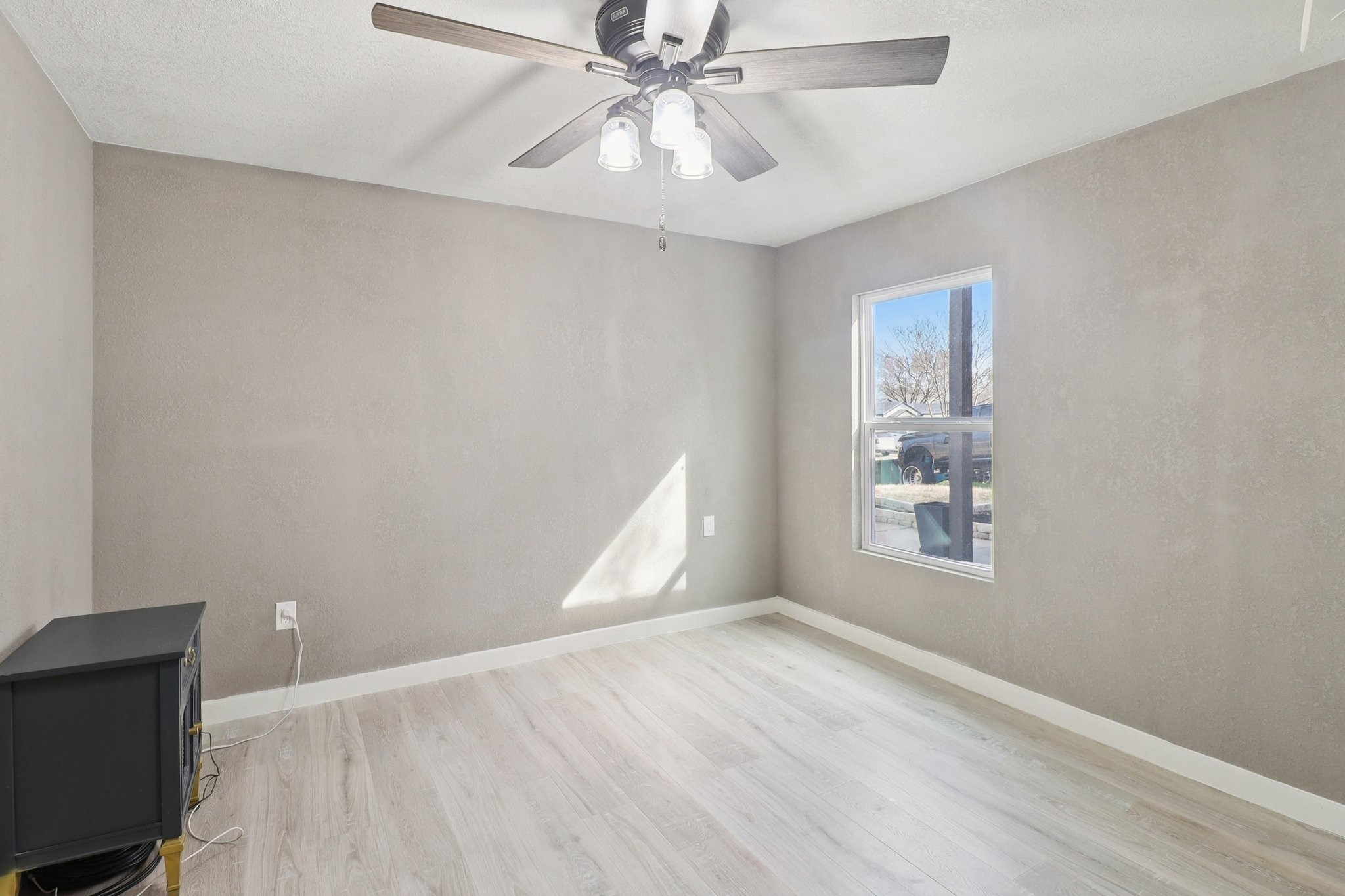 5502 Safari Trail Arlington TX 76018