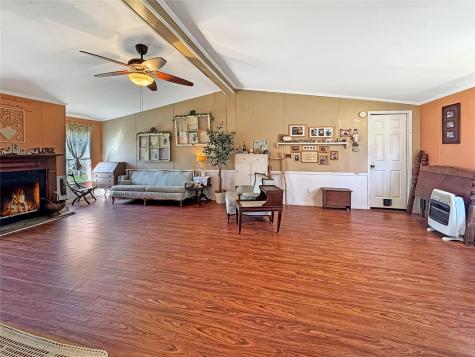 1791 County Road 3855 Poolville TX 76487