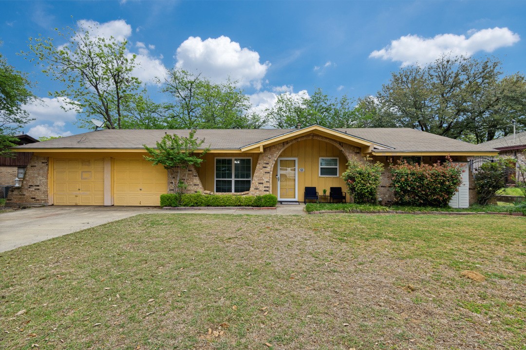 1008 Sherwood Drive Bedford TX 76022