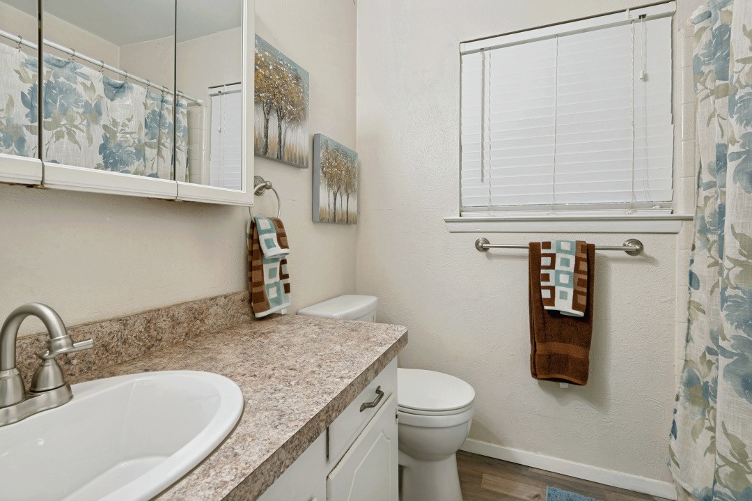 1008 Sherwood Drive Bedford TX 76022