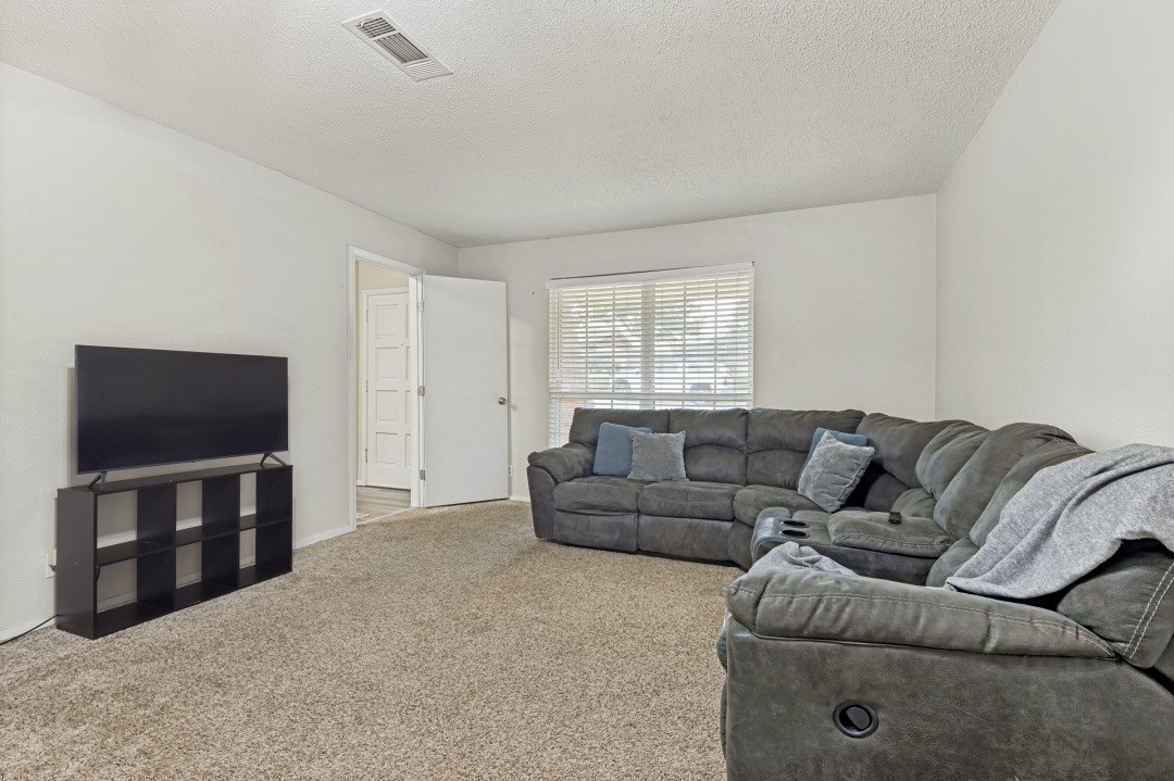 1008 Sherwood Drive Bedford TX 76022