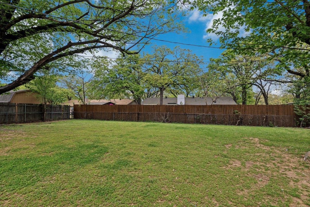 1008 Sherwood Drive Bedford TX 76022