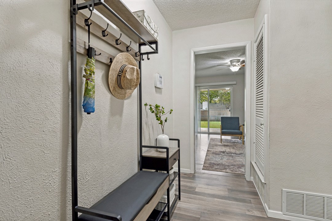 1008 Sherwood Drive Bedford TX 76022