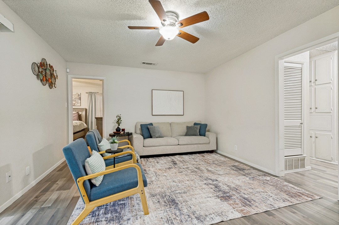 1008 Sherwood Drive Bedford TX 76022