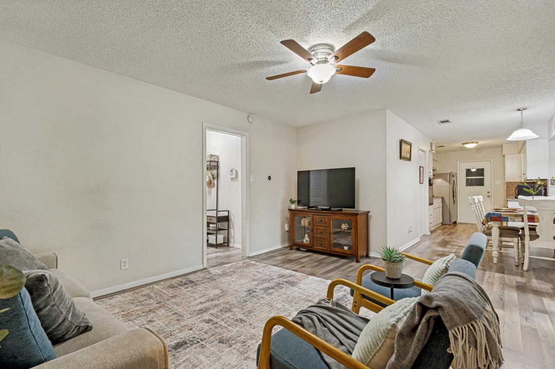 1008 Sherwood Drive Bedford TX 76022