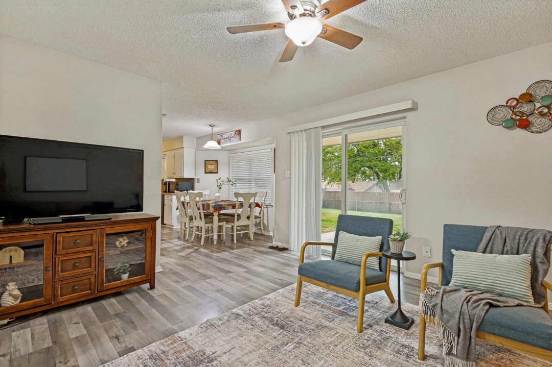 1008 Sherwood Drive Bedford TX 76022