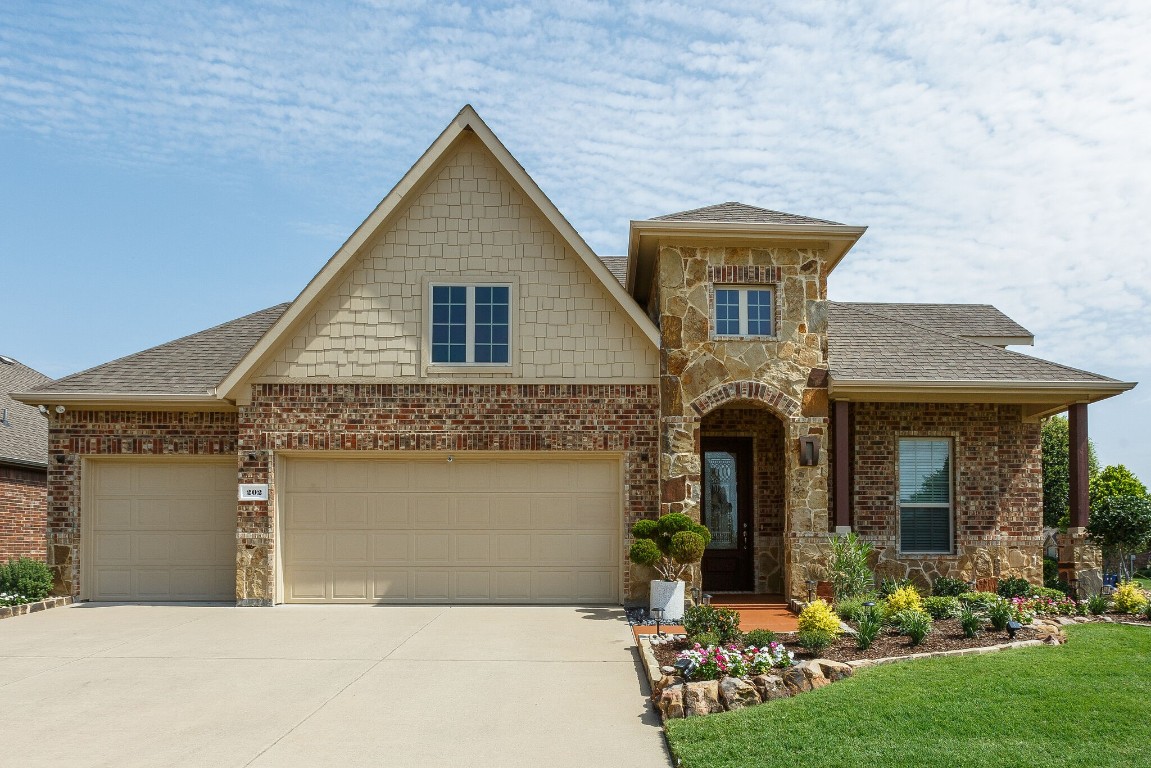 202 Charleston Lane Fate TX 75189