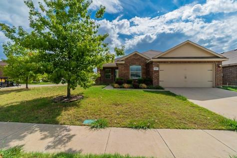 2001 Brackettville Forney TX 75126