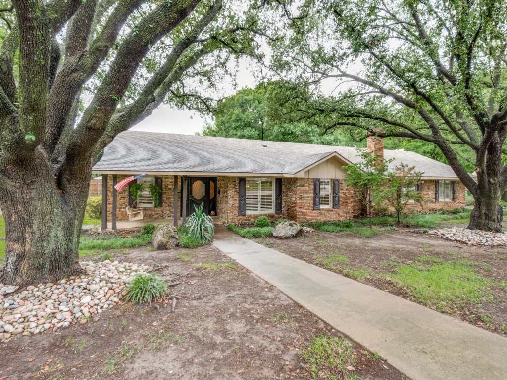 12151 Crestline Avenue Dallas TX 75244