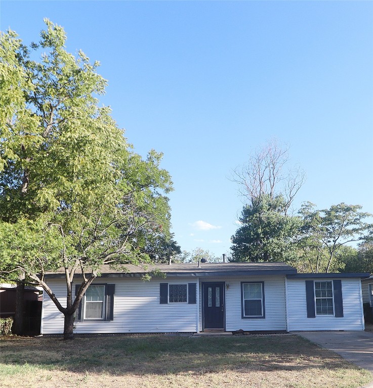 4520 Reaford Drive Haltom City TX 76117