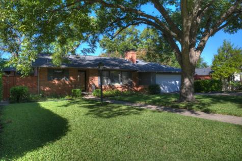 557 Northlake Drive Dallas TX 75218