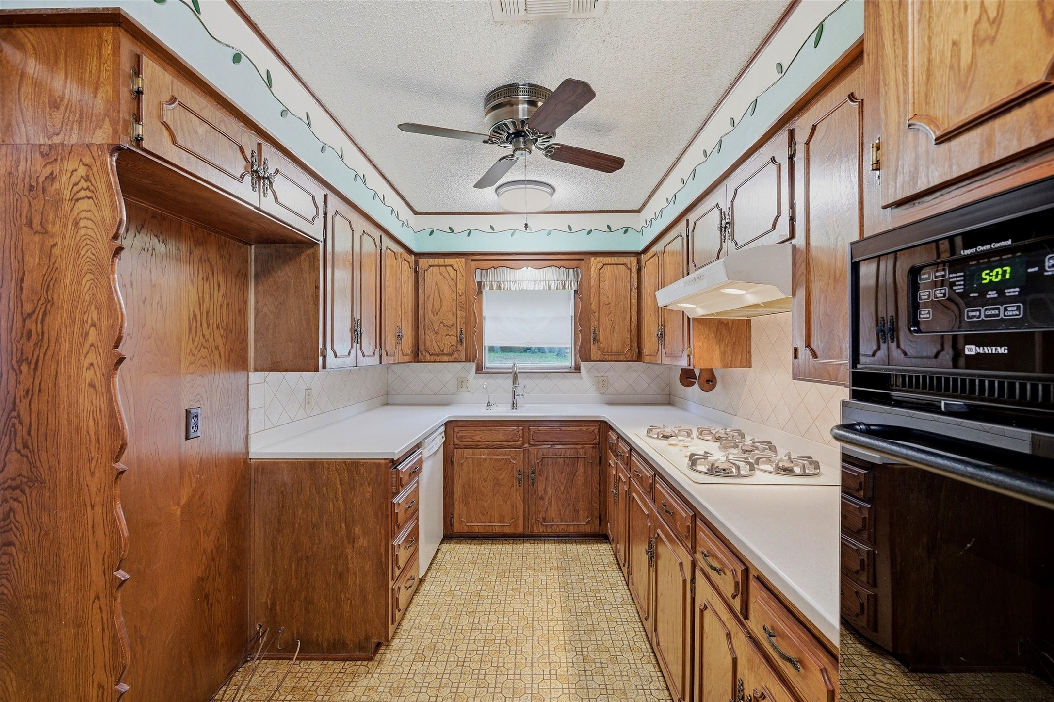 14 Circle Drive Denison TX 75021