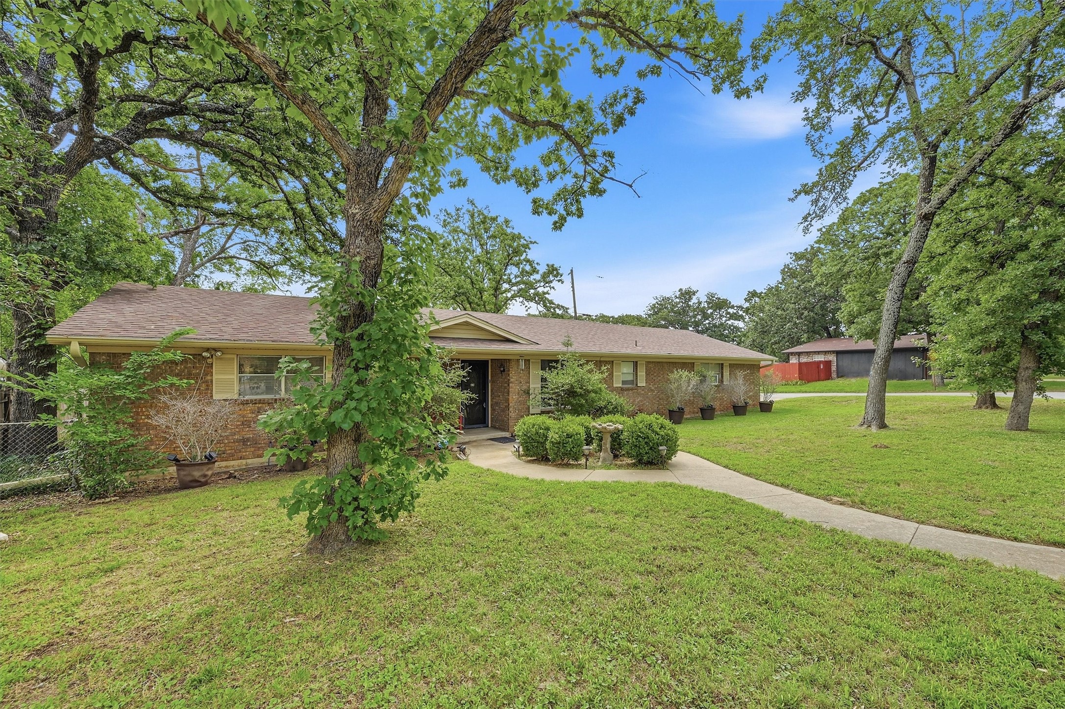 14 Circle Drive Denison TX 75021