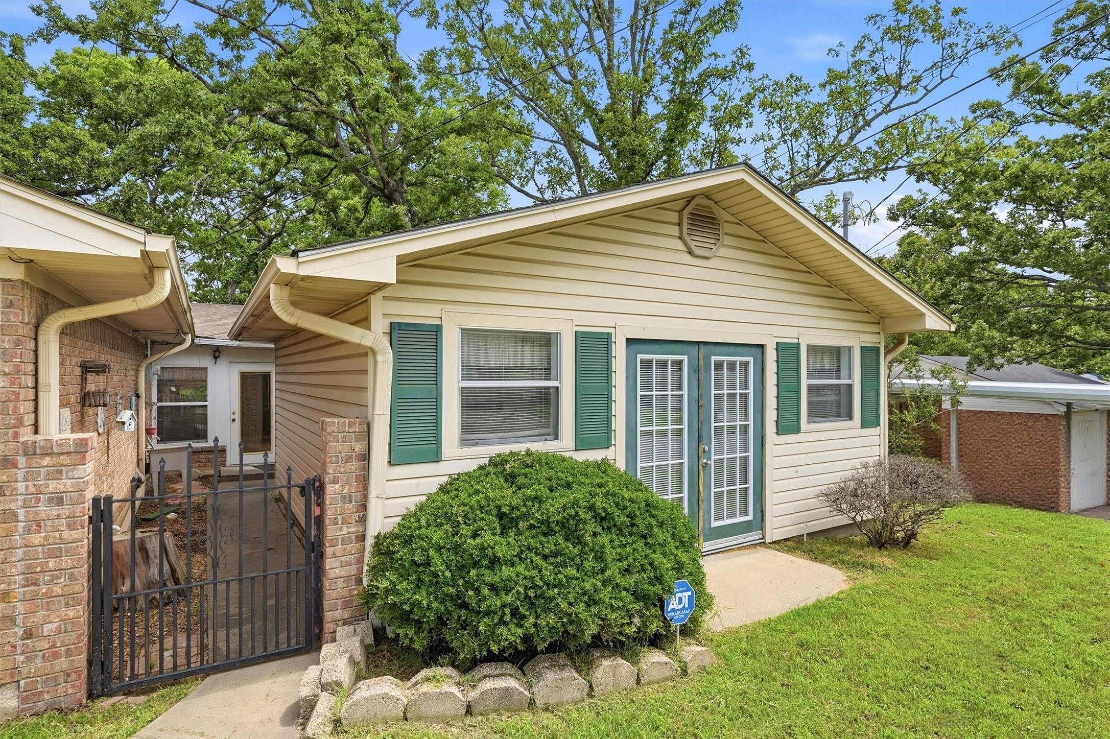 14 Circle Drive Denison TX 75021
