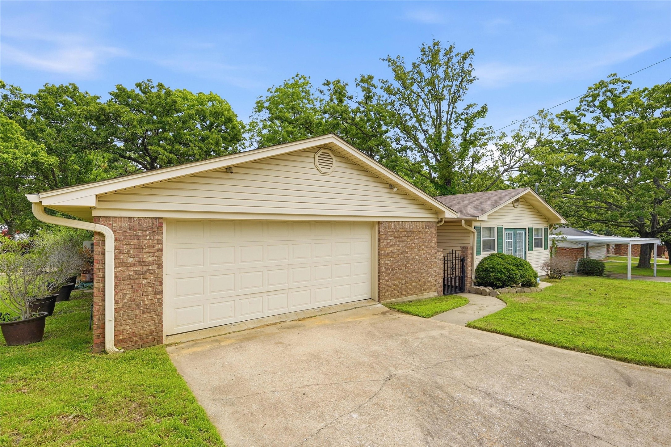 14 Circle Drive Denison TX 75021