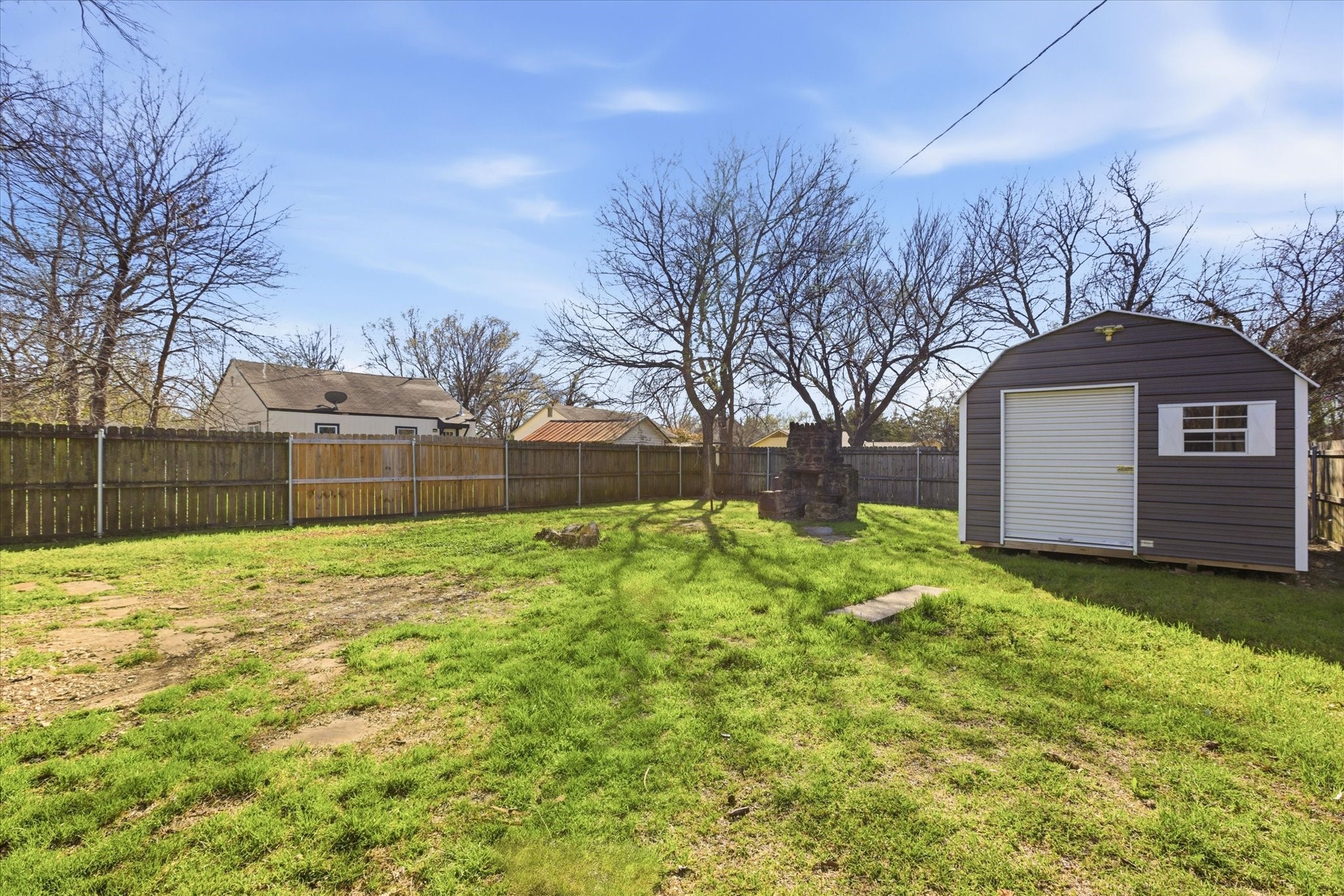 303 N Connett Street Leonard TX 75452